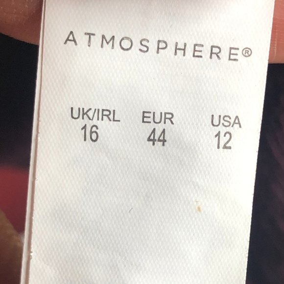 Atmosphere Button Down Blouse - Picture 9 of 10